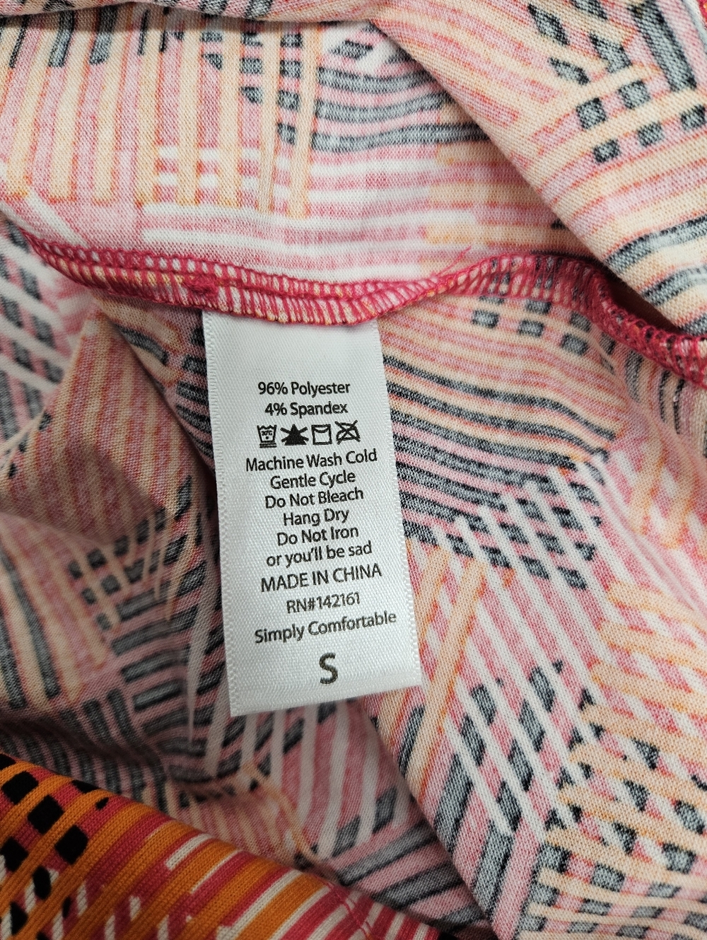 LuLaRoe Gigi Short Sleeve Shirt Geometric Top Orange, Pink & Black - Picture 5 of 6